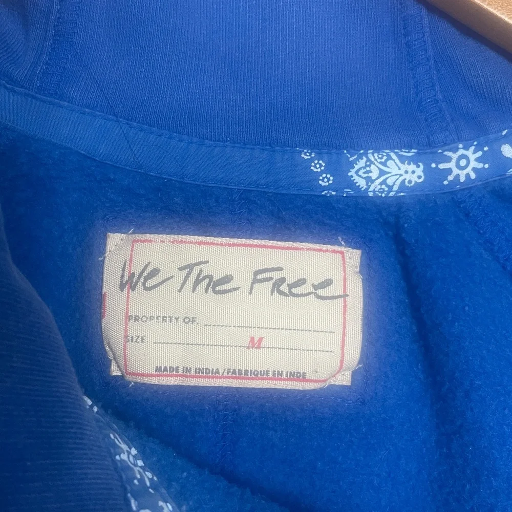 We the Free Sweatshirt Size M